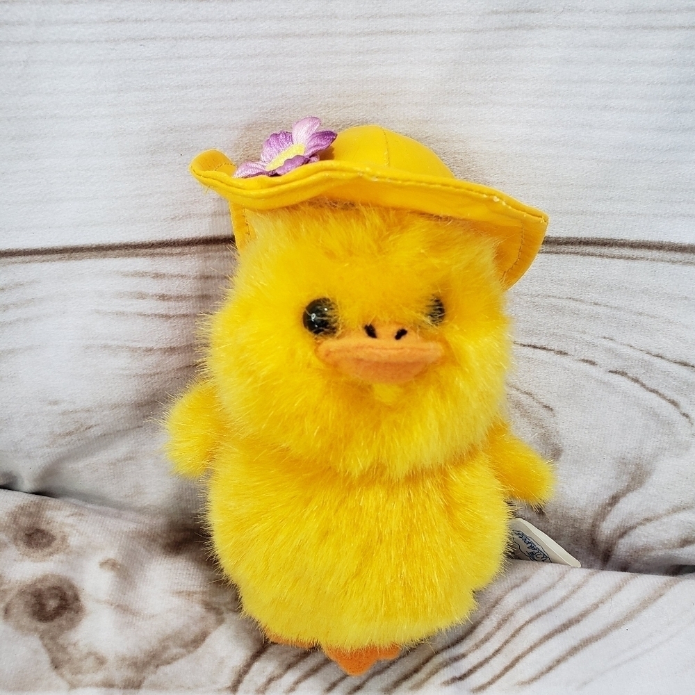 Wishpets Rain Drops Yellow Duck Chick With Rain Hat Squeaker 5 Inch Plush 2003